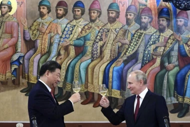 SI ĐINPING STIGAO U MOSKVU: Putin ga imenovao za glavnog gosta (VIDEO)