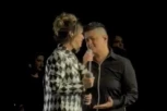 RAZMENJIVALE NEŽNOSTI PRED SVIMA! Jovana Pajić zbog Marije ponela poseban detalj, Šerifovićeva UZRUJANA NAPUSTILA SCENU! (VIDEO)