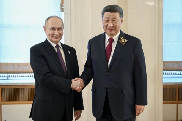 PUTIN I SI, UZ ŠOLJICU ČAJA, O NAJVAŽNIJIM PITANJIMA: Otkriveni detalji sastanka dvojice lidera (VIDEO)