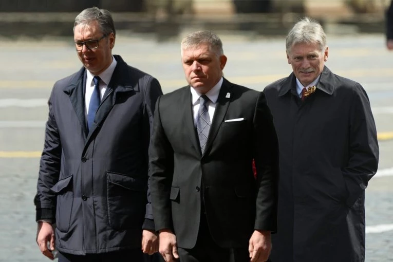 PESKOV ODAO POČAST VUČIĆU I FICU! Njihov dolazak u Moskvu je herojski čin dostojan najveće pohvale
