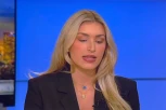 DRAMA U PROGRAMU UŽIVO! Bivša Trampova službenica srušila se na pod pred milionima gledalaca! (VIDEO)