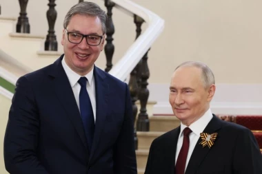 SIMBOL TRIJUMFA I ISTRAJNOSTI! Vladimir Putin poklonio je "POBEDU" predsedniku Vučiću - i to ne bilo kakvu!