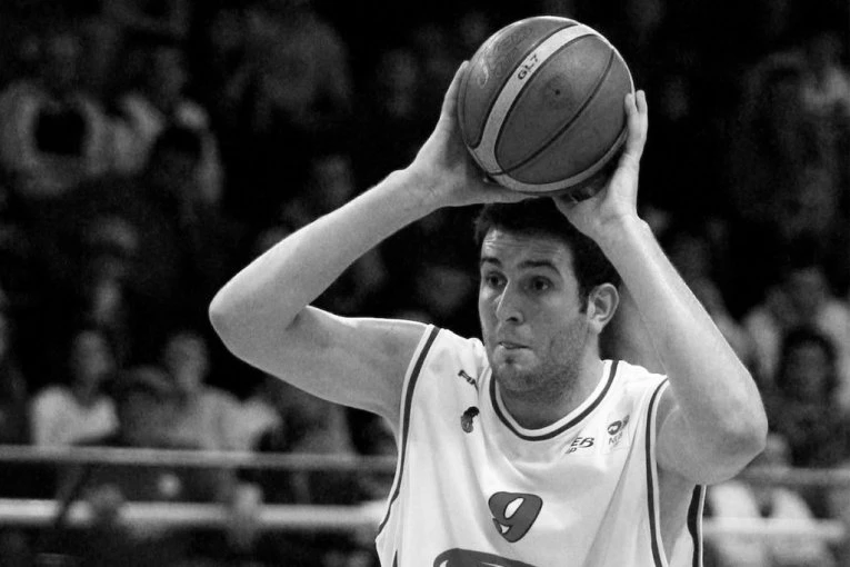 UMRO DRAGAN LABOVIĆ