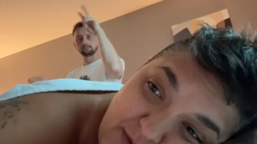 Marija Šerifović na masaži