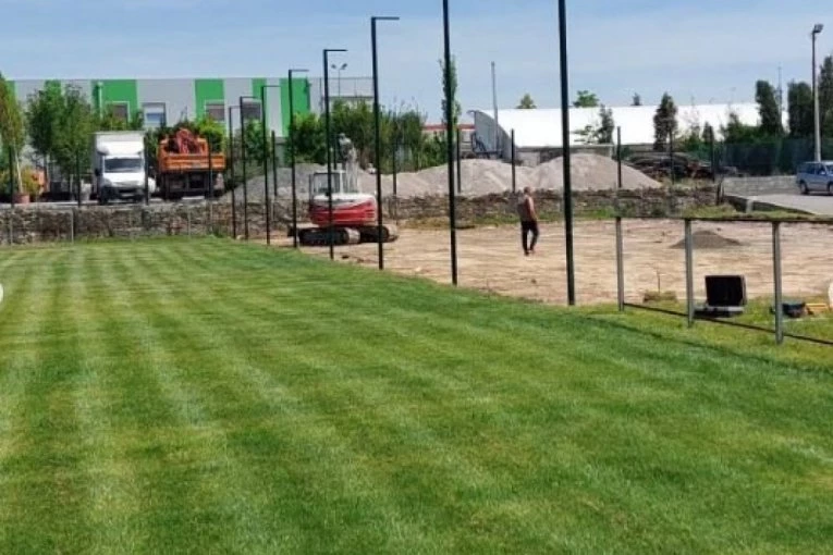 UVELIKO TRAJU RADOVI NA INFRASTRUKTURI: Sportski kompleks će biti na neverovatnom nivou! (VIDEO)