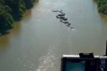 ANAKONDA OD DESET METARA VIĐENA U RECI? Džinovsko stvorenje šokiralo svet na mrežama! Evo šta se krije iza snimka (VIDEO)