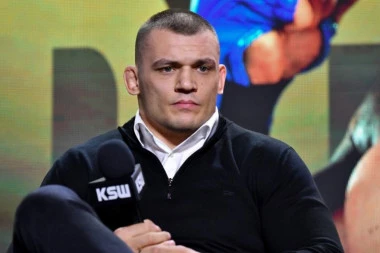 DARKO STOŠIĆ OTKAZAO BORBU U BEOGRADU! Popularni borac odmah uskočio umesto Srbina!