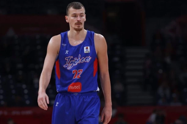 BORIŠA SPREMAN DA IZDOMINIRA PROTIV ZVEZDE MERIDIANBET: Reprezentativac Srbije na ovaj način pokazao koliko je motivisan (VIDEO)
