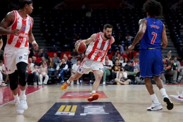 ZVEZDA MERIDIANBET BILA NA KONOPCIMA! Igokea još uvek diše za vratom, NAPETO PRVO POLUVREME!
