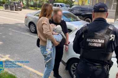 MAJKA POKUŠALA DA PRODA SINA: U poslednjem trenutku sprečeno najgore - EVO ŠTA JE HTELA DA POSTIGNE