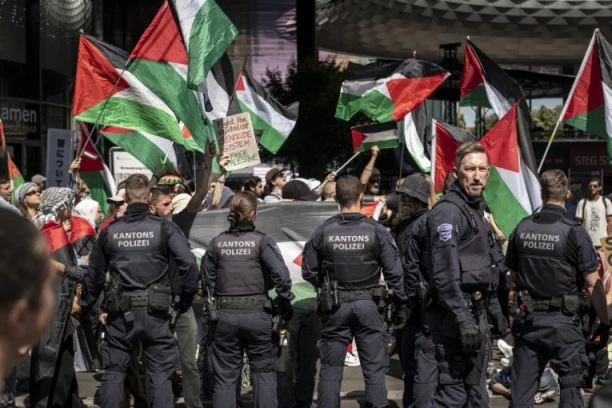HAOS U BAZELU PRED POČETAK EVROVIZIJE: Održati PROTESTI zbog učešća Izrazela! (GALERIJA)