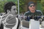 TUŽAN PRIZOR NA SAHRANI KOŠARKAŠKOG ASA: Naš pevač se OPROSTIO od Dragana Labovića - nije se odvajao od njegovog kovčega!