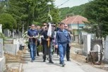 REČI MAJKE PREMINULOG DRAGANA LABOVIĆA KIDAJU DUŠU: "Sine, svi su otišli od tebe kad ti je trebalo pomoći!"