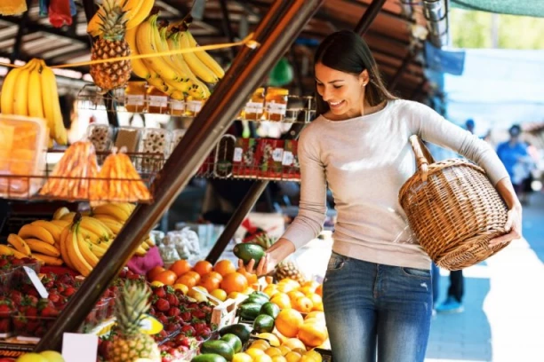 VOĆE KOJE SRBI OBOŽAVAJU NESTAJE SA PLANETE: Zbog globalnog zagrevanja do ove godine imamo fore da uživamo u SOČNOJ POSLASTICI