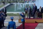 UŽIVO ISPRED PALATE SRBIJA: Vučić svečano dočekuje predsednika Evropskog saveta Antonija Koštu, sledi tet-a-tet razgovor (VIDEO)