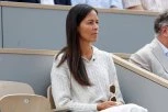 SVI BEZ DAHA ZBOG NOVIH FOTOGRAFIJA ANE IVANOVIĆ - ŠTA JOJ JE TO NA VRATU?! Pokazala gde je otišla u trenutku dok čitav svet bruji o njenom navodnom SLOMU BRAKA! (FOTO)