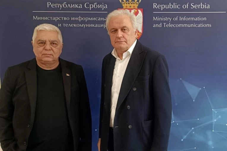 MINISTAR BRATINA SA DIREKTOROM RTS: "Nedopustivo da se ugrožava rad javnih servisa"