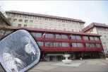 OTKRIVAMO! NAJNOVIJI DETALJI PRONALASKA DROGE NA EKOMONSKOM FAKULTETU! Čistačica primetila nešto sumnjivo u toaletu, dekanka odmah pozvala policiju! (FOTO)